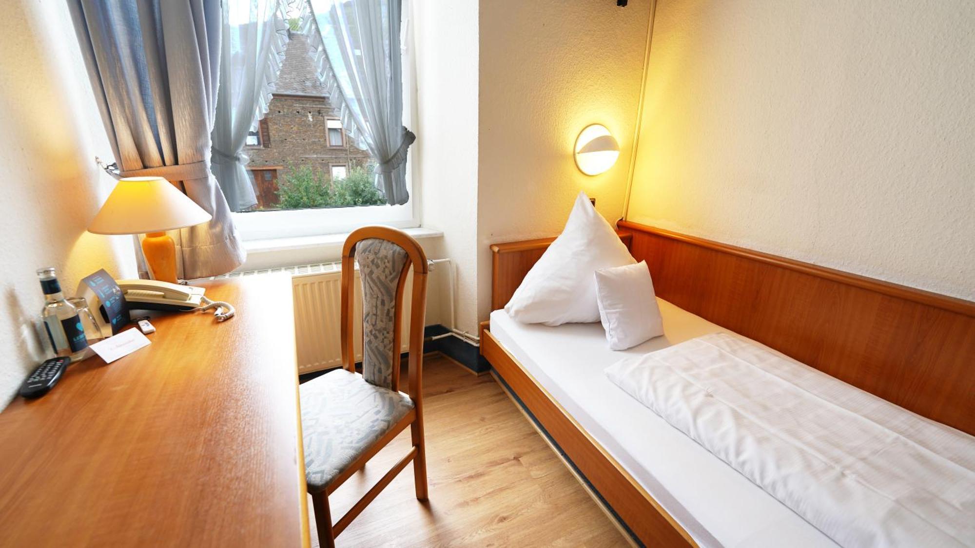 Vegan Hotel Und Restaurants Nicolay 1881 Zeltingen-Rachtig Eksteriør bilde