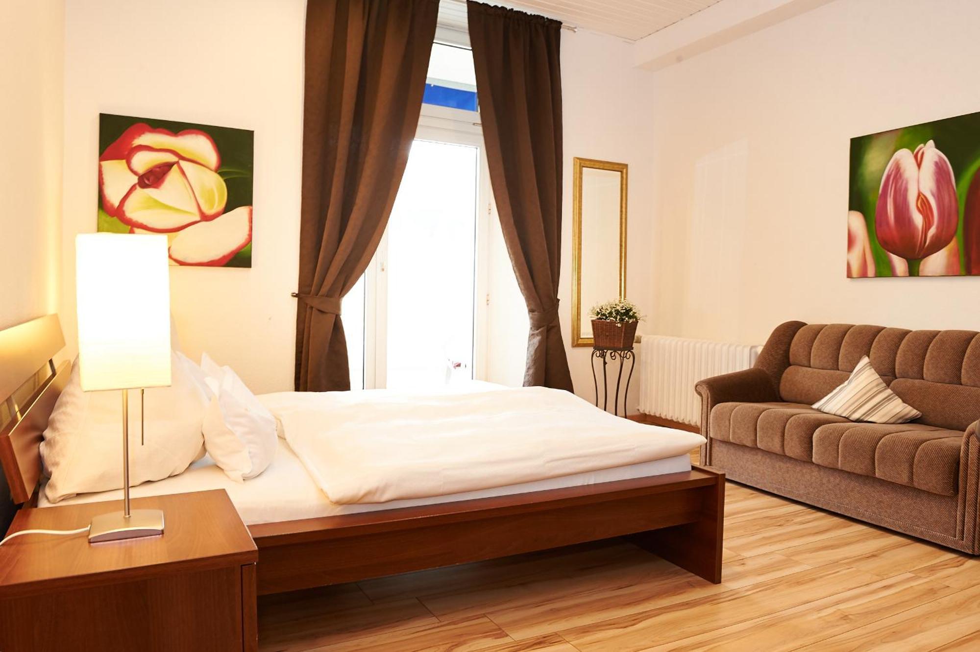 Vegan Hotel Und Restaurants Nicolay 1881 Zeltingen-Rachtig Eksteriør bilde