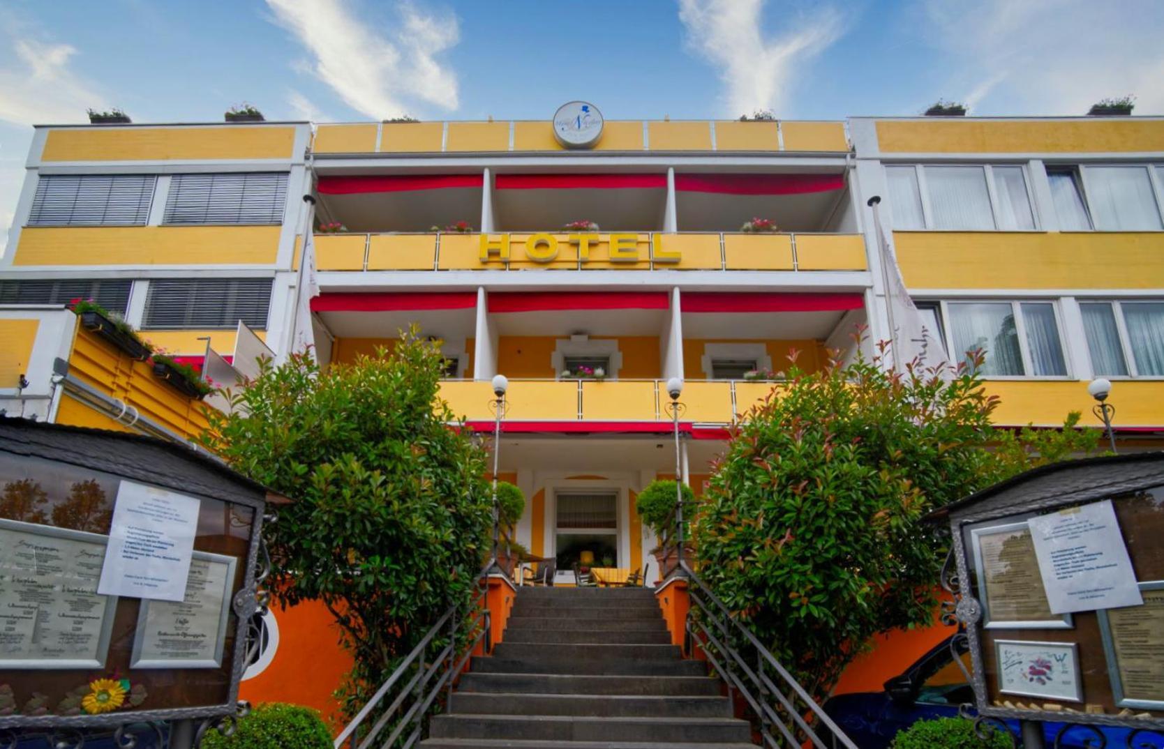 Vegan Hotel Und Restaurants Nicolay 1881 Zeltingen-Rachtig Eksteriør bilde