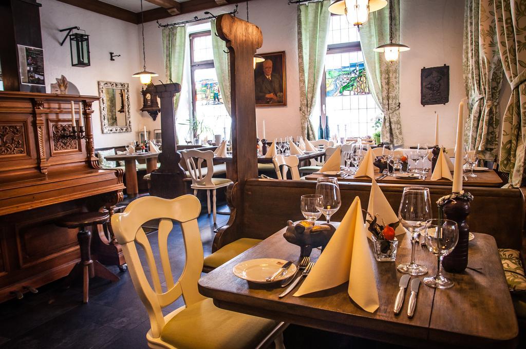 Vegan Hotel Und Restaurants Nicolay 1881 Zeltingen-Rachtig Eksteriør bilde
